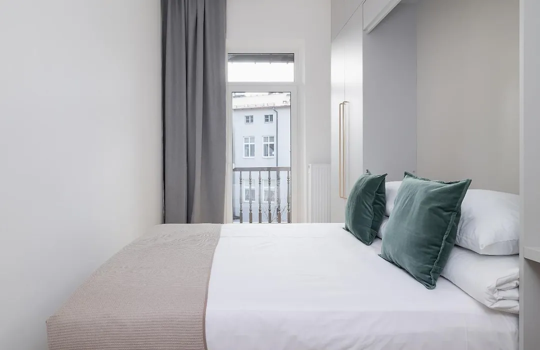 Sonata Apartment - 4Br & Private Sauna - Center-1
